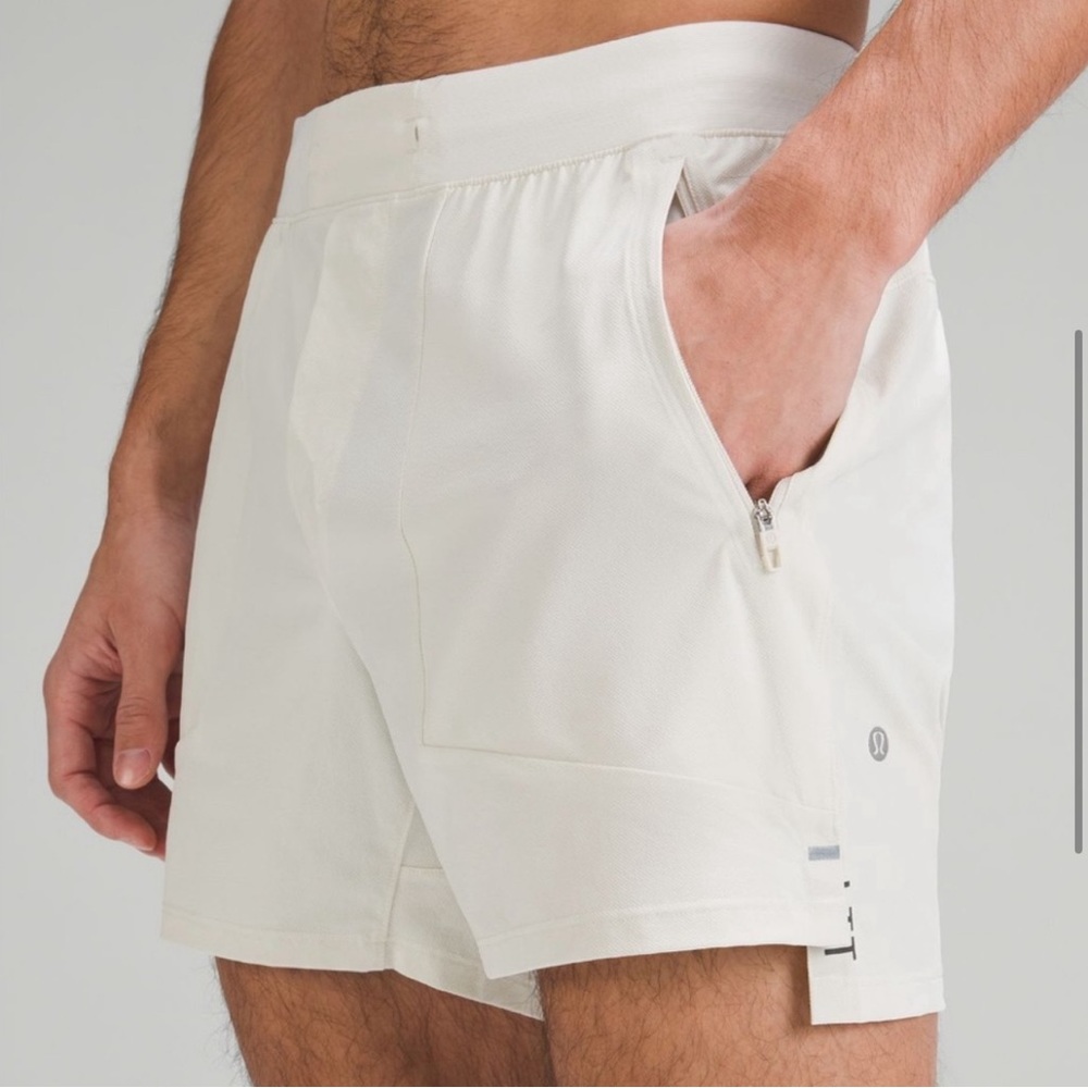 Lululemon license to train men’s shorts size m